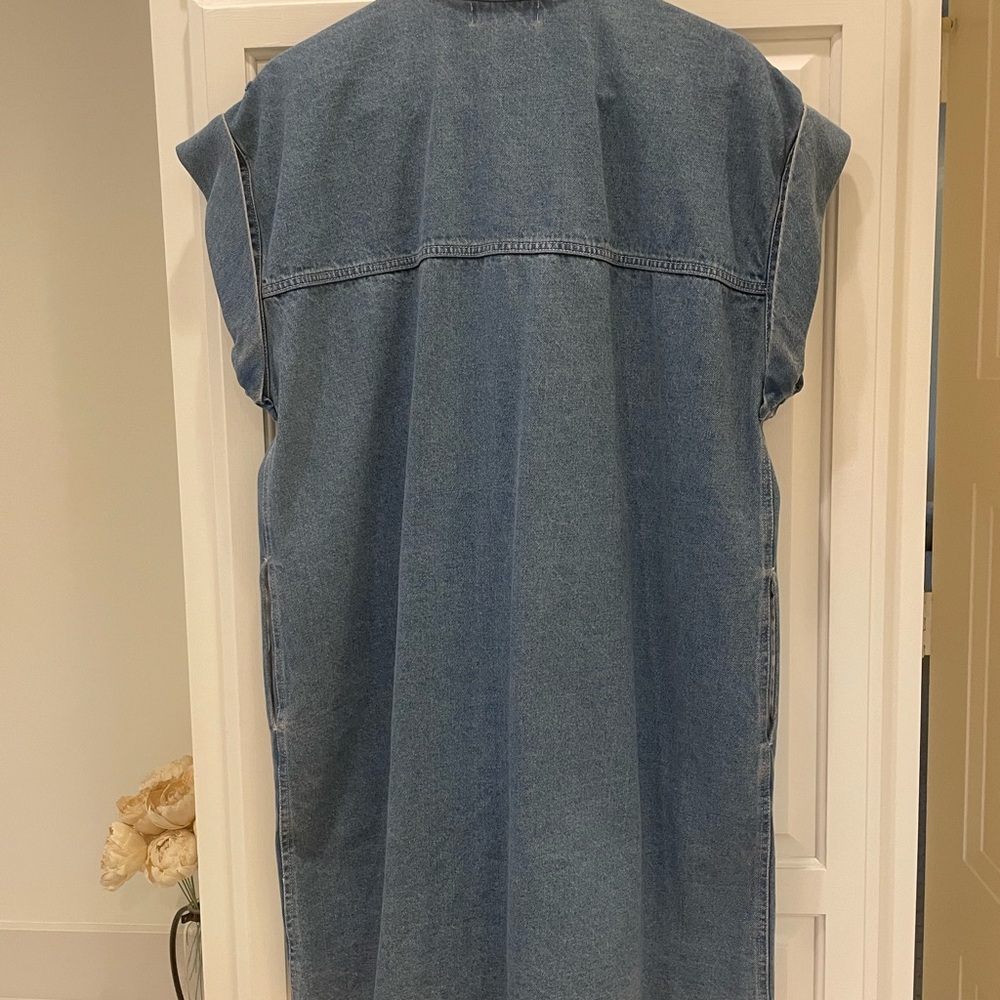 Karen Kane Blue Denim “Throw & Go” Dress - Picture 8 of 11